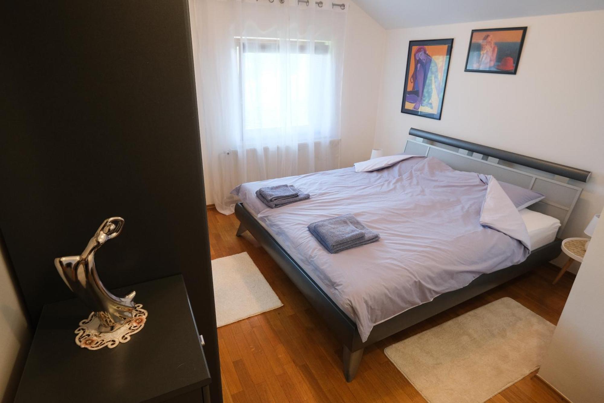 Holiday home Hisa Perla